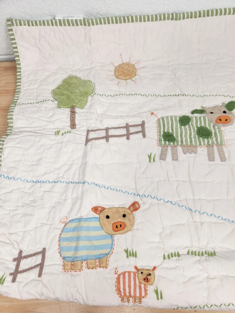 Pottery Barn Kids Farmyard Friends Crib/ Toddler Quilt 50x36 NOS Animals *Flaw*
